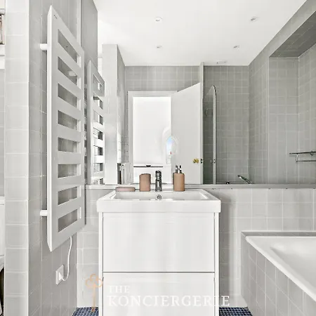 Duplex Luxueux Et Elegant Vue Tour Eiffel Appartement *